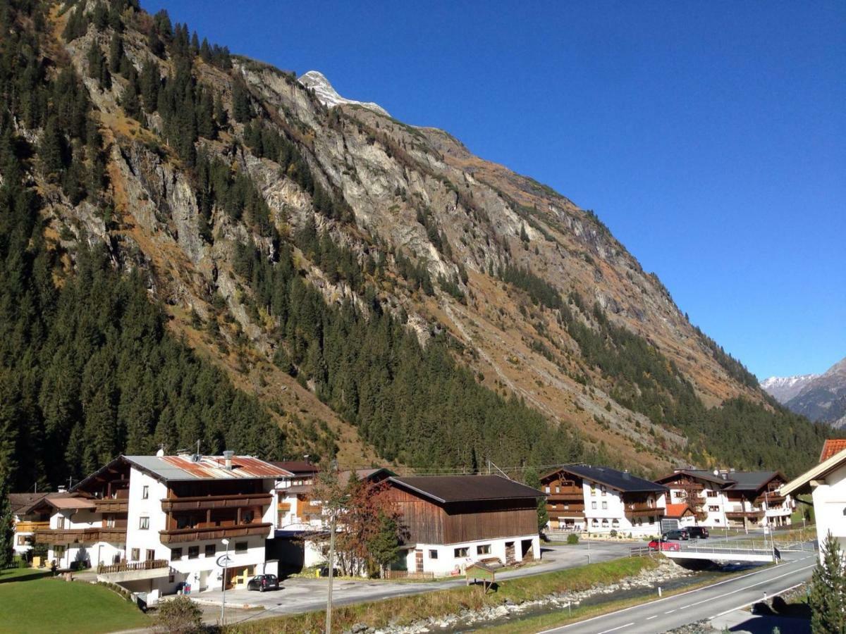 Appartements Dobler - S'Darhuam Sankt Leonhard im Pitztal Bagian luar foto