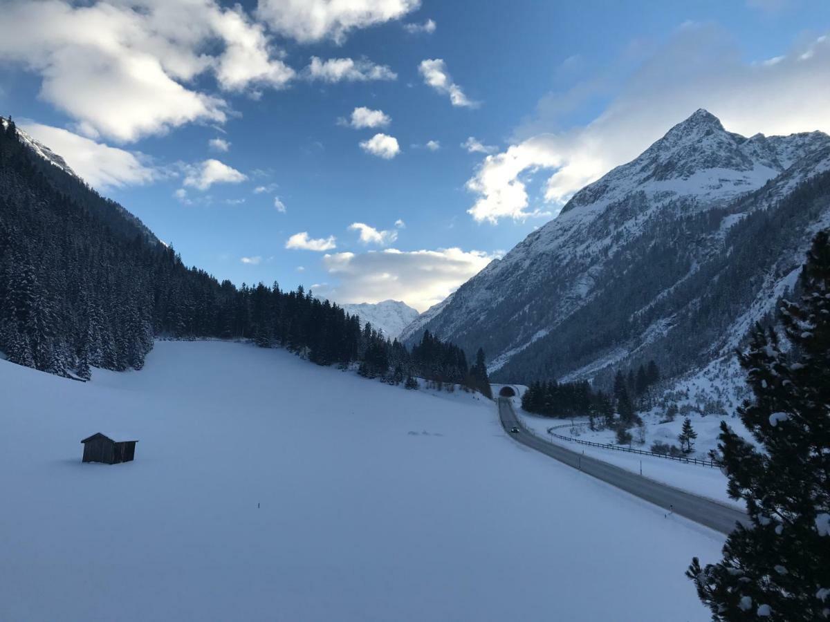 Appartements Dobler - S'Darhuam Sankt Leonhard im Pitztal Bagian luar foto